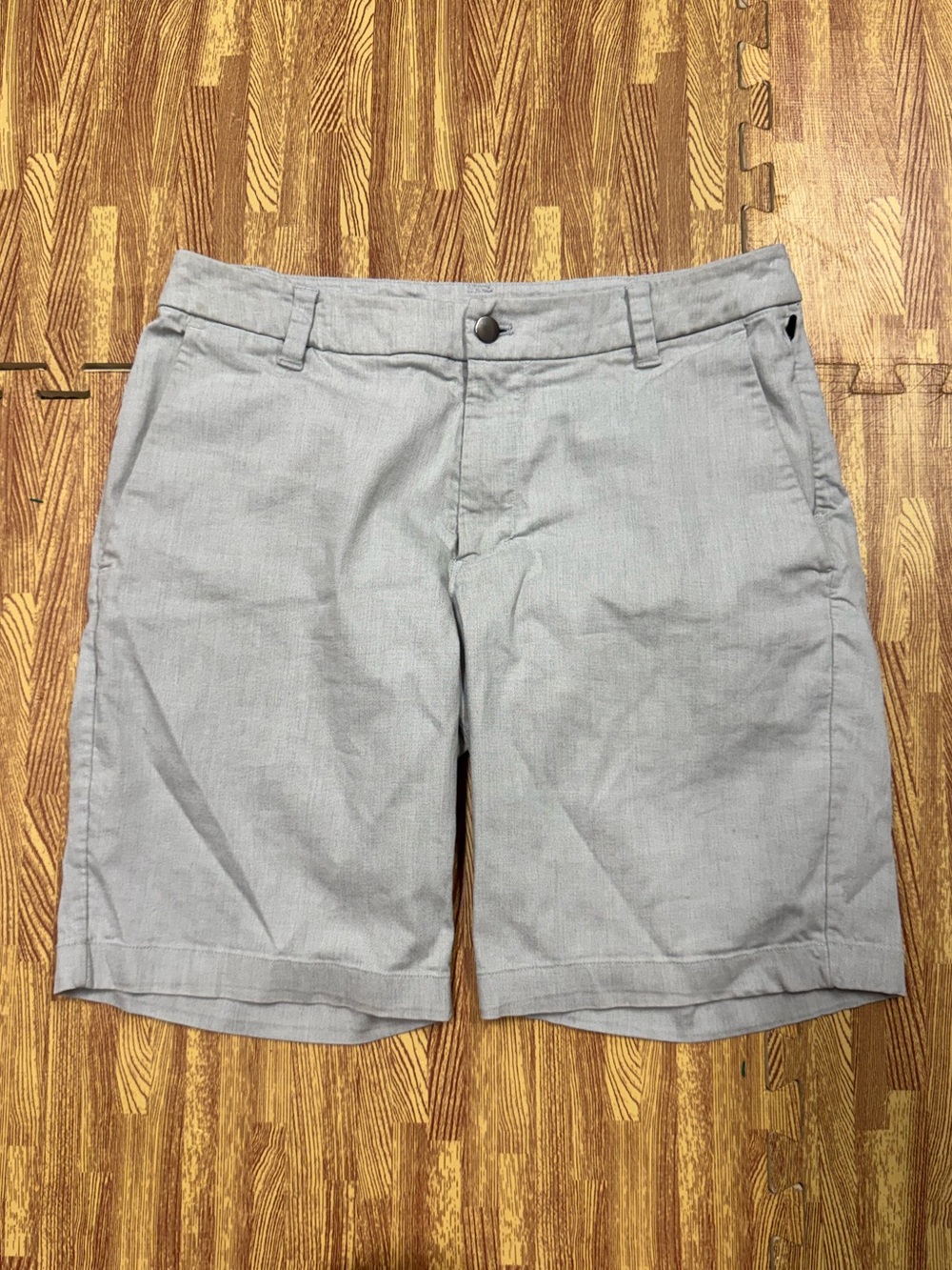 Lululemon Commission Shorts Mens 31 Light Gray Heathered Chino 9” Golf LM7AK7S